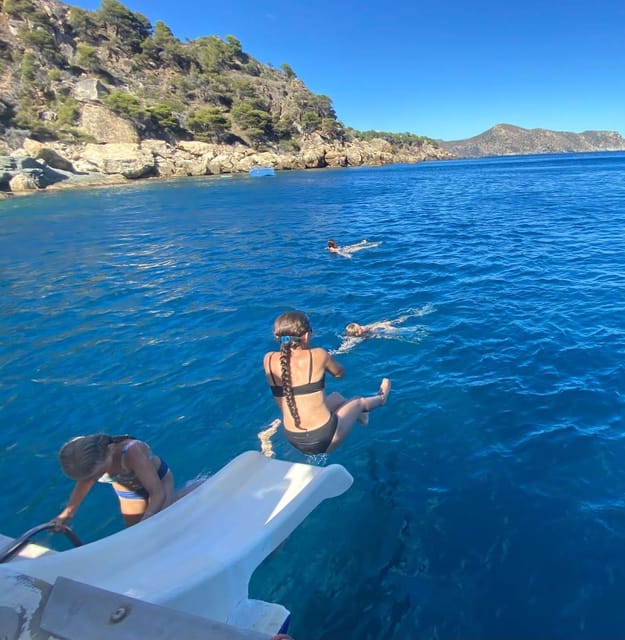 From Roses: Cap Norfeu Boat Cruise & Swimming - What the two-and-a-half-hour trip actually offers