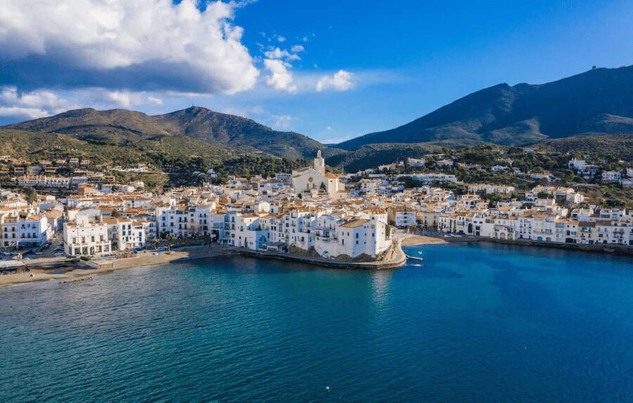 From Roses: Costa Brava Boat Tour to Cadaqués - Why the Roses to Cadaqués boat route works so well