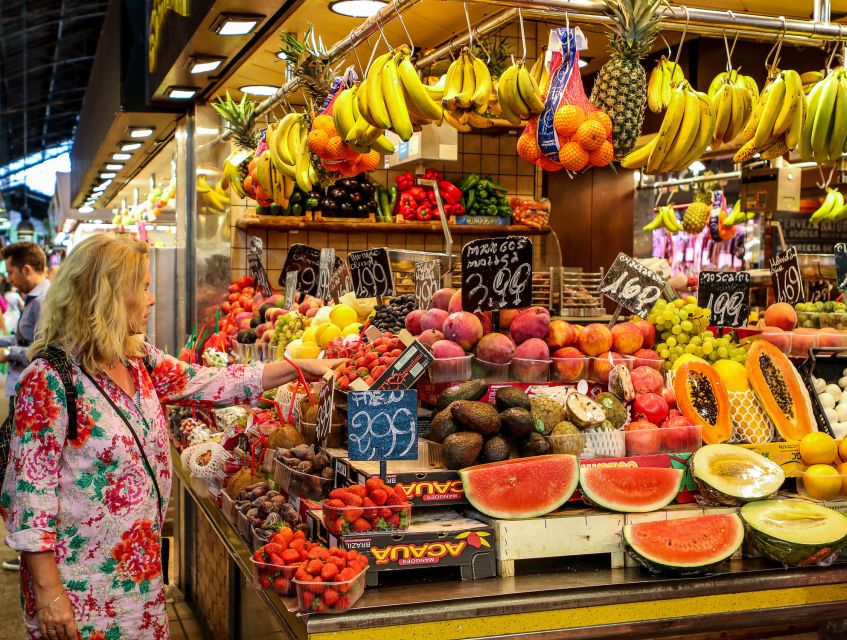 From Salou: Barcelona City Center Tour - Born for boutiques, bars, and a slower lunch