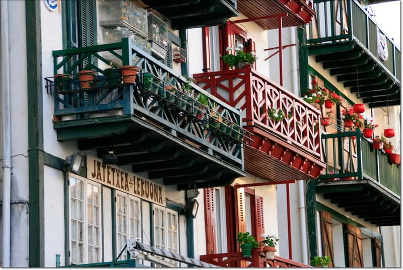 From San Sebastian: Hondarribia, San Pedro & San Juan Tour - Four things worth knowing before you book