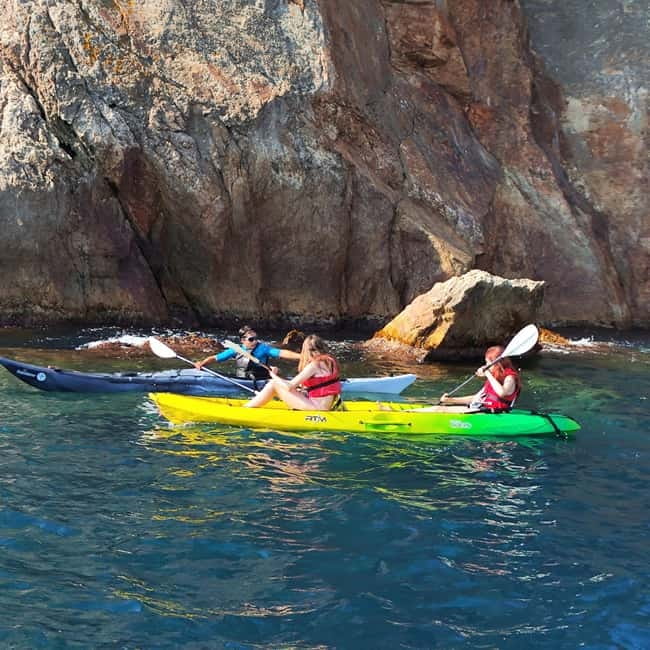 From Sant Feliu de Guíxols: Kayak and Snorkel in Costa Brava - Photos, equipment, and safety support