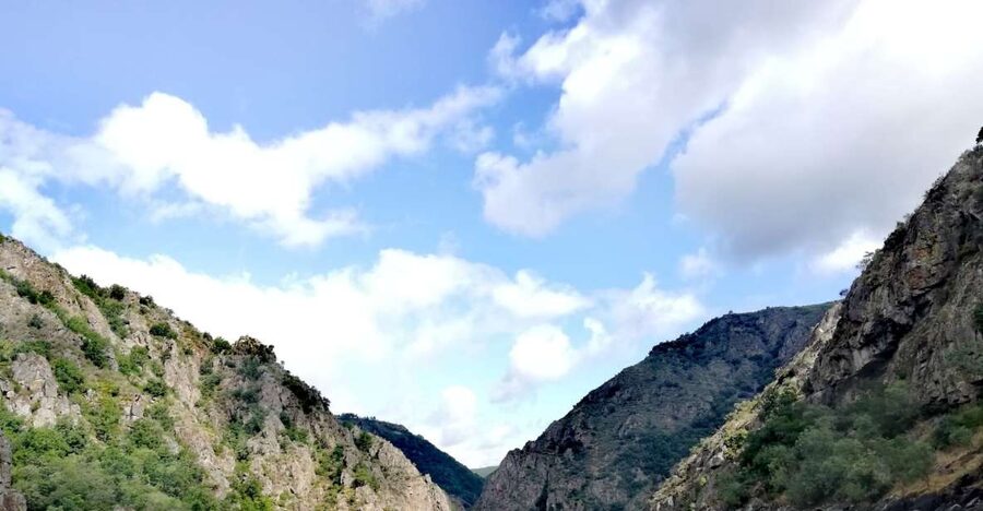 From Santiago: Excursion to Ribeira Sacra and Ourense - The Sil Canyon catamaran: the day’s main event