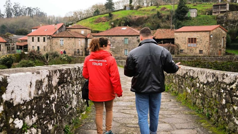 From Santiago: Finisterre, Muxia, Ézaro - 7 stops day tour - Ponte Maceira and the Camino connection