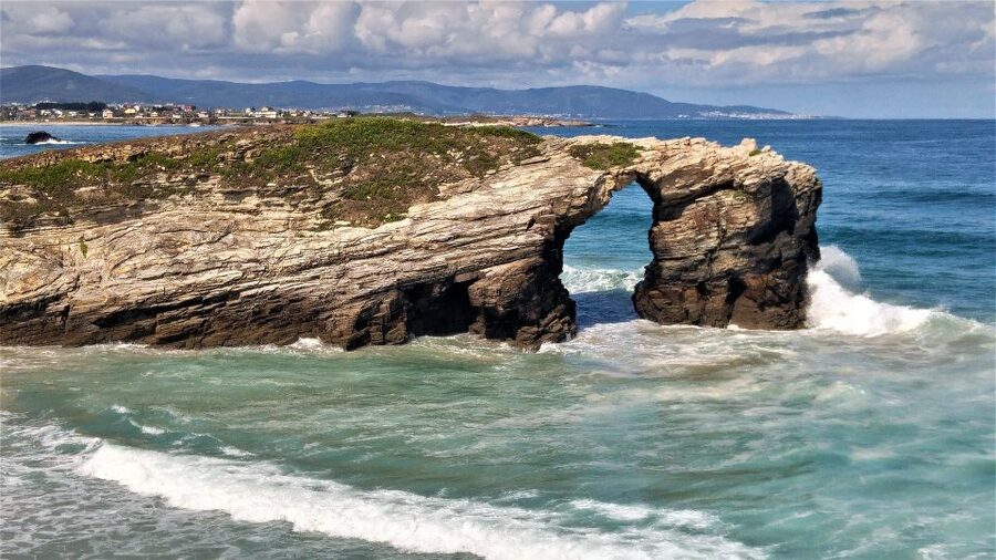 From Santiago: Lugo Ribadeo & Cathedral Beach Full-Day Tour - Should you book the Lugo and Cathedrals Beach tour?
