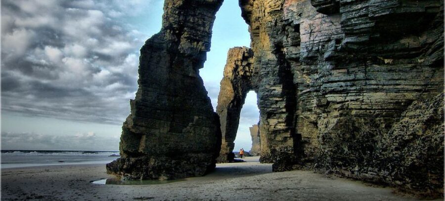 From Santiago: Lugo Ribadeo & Cathedral Beach Full-Day Tour - Cathedrals Beach at low tide