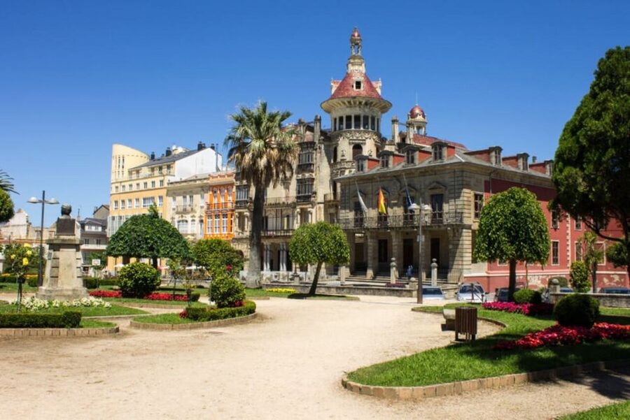 From Santiago: Lugo Ribadeo & Cathedral Beach Full-Day Tour - Lugo’s Roman wall and old-town walk