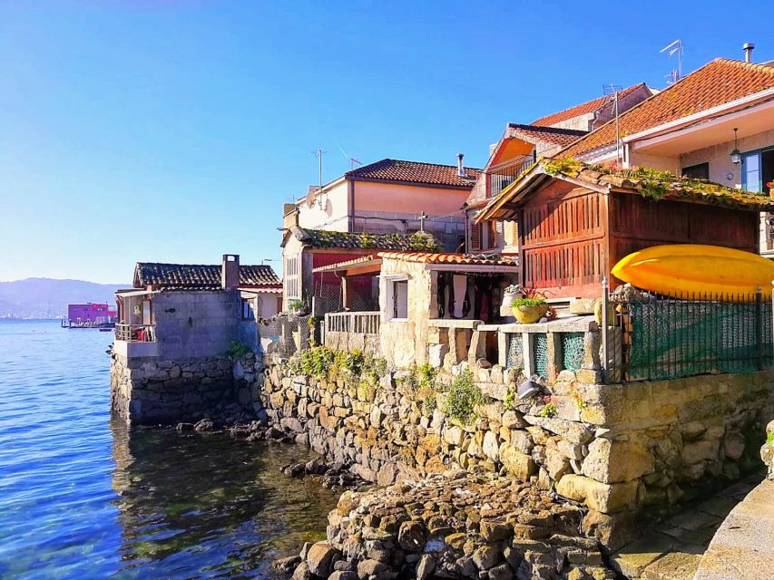 From Santiago: Rías Baixas Galicia Seafood & Wine Day Tour - Leaving Santiago for the Rías Baixas coast