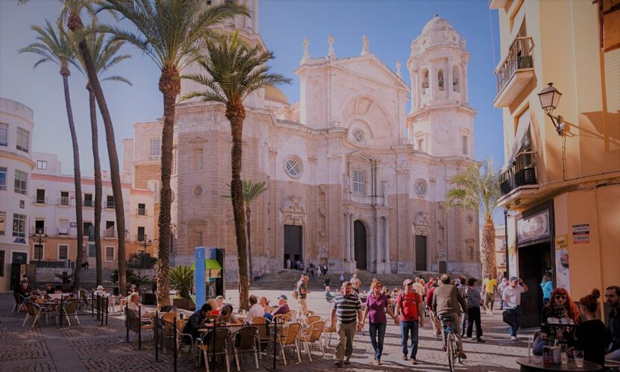 From Seville: Cadiz and Jerez de la Frontera Day Trip - How the guides shape the day