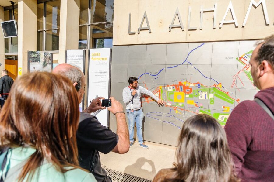 From Seville: Granada Day Trip Alhambra and Albaycin - Why a guide helps at the Alhambra