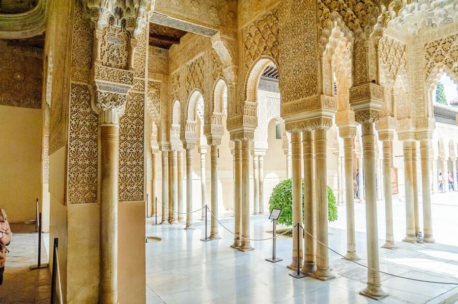 From Seville: Granada Day Trip Alhambra and Albaycin - Starting early in Seville