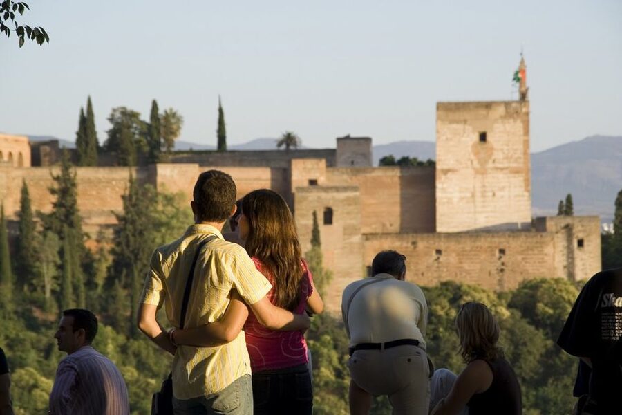 From Seville: Granada Day Trip with Alhambra and Albaicín - Is $93 good value?
