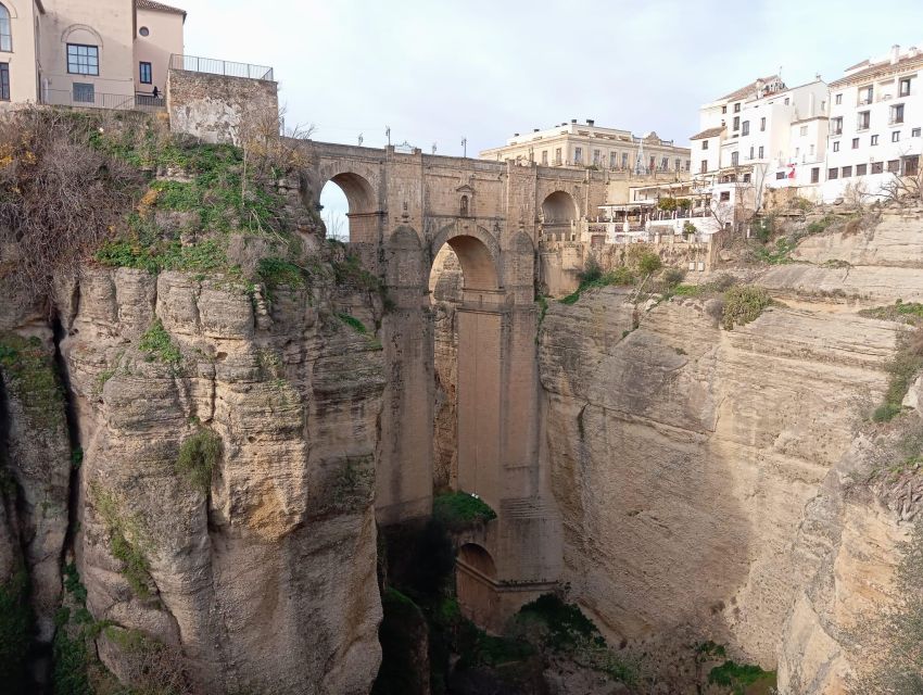 From Seville: Ronda+Setenil de las Bodegas Day Trip - Setenil de las Bodegas: houses under the rock