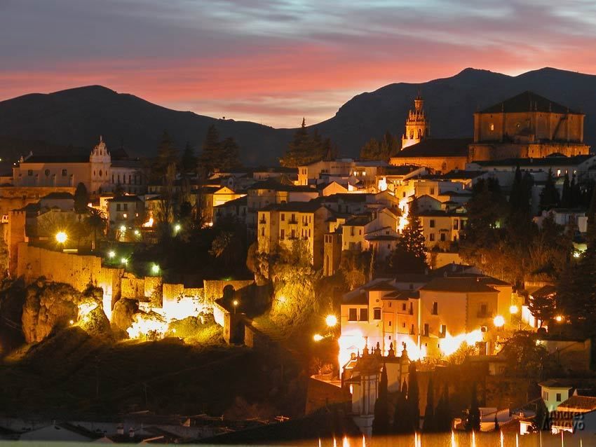 From Seville: White Villages and Ronda Full-Day Trip - Ronda and the New Bridge