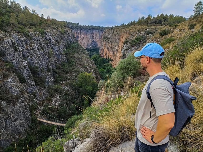 From Valencia: Chulilla, Turia Canyon, Hanging bridges... - Pau and the value of a guided outing