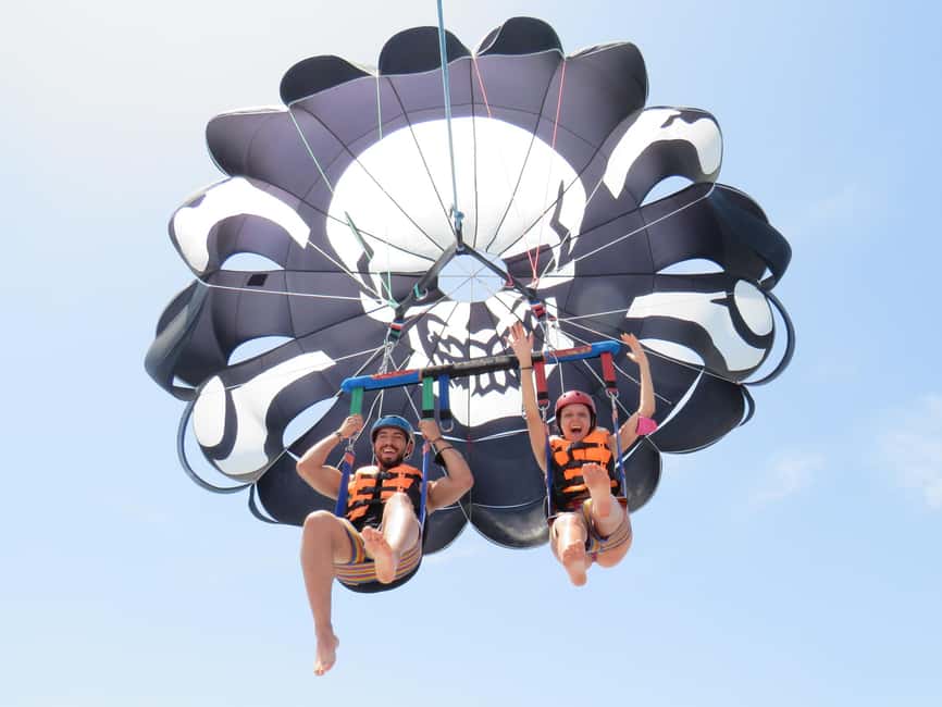 Fuengirola: Deluxe Parasailing Flight from Fuengirola Port - Takeoff and landing from the boat