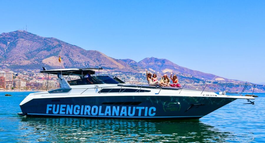 Fuengirola: Dolphin Watching by Yacht with Snacks and Drinks - Key points to know before you go