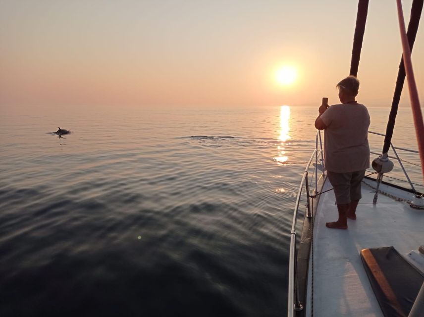Fuengirola: Dolphin-Watching Sailing Tour with Drinks - What makes the small boat feel special