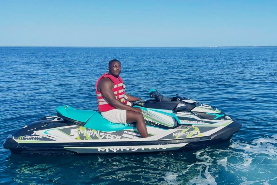 Fuengirola: Jet Ski Rental - Who will enjoy this most?