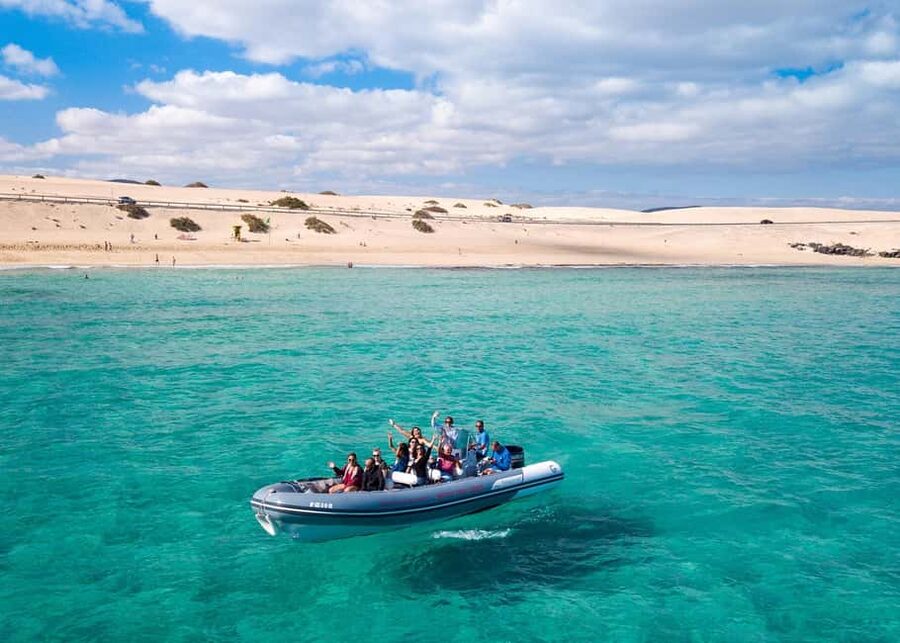 Fuerteventura: Lobos Island Round-Trip Speedboat Ticket - Arriving on Lobos Island