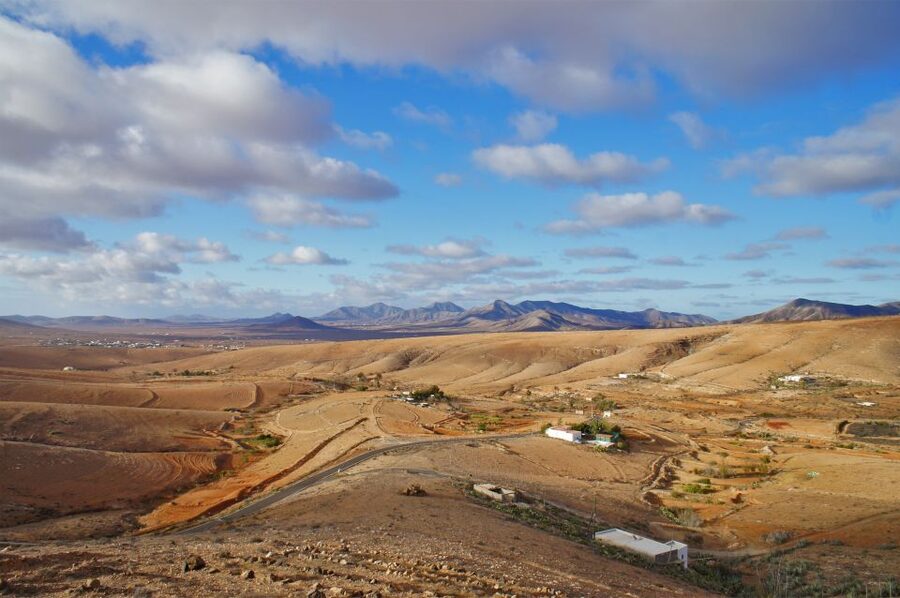 Fuerteventura: Panoramic Tour - The final view of Tindaya Mountain