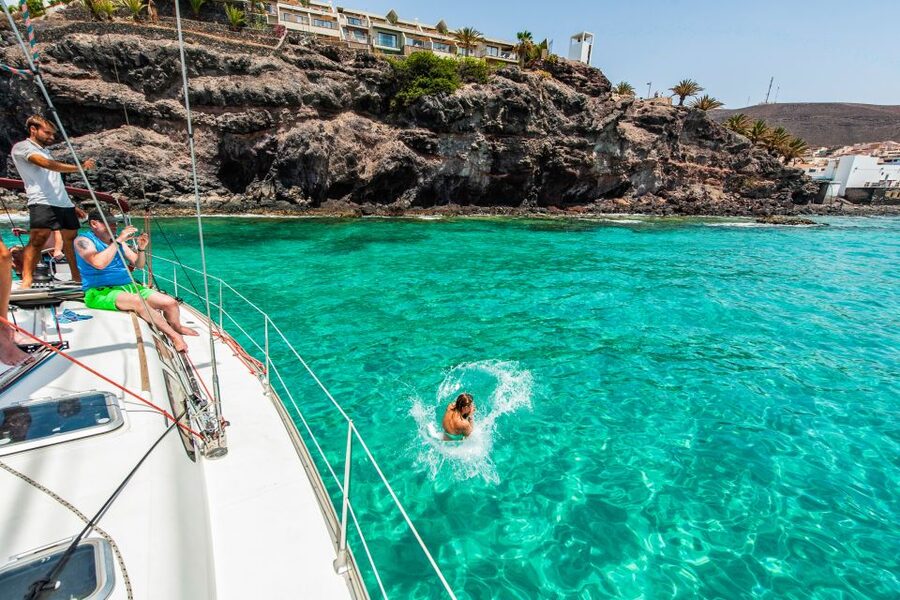 Fuerteventura: Sailing with Snorkeling and Dolphin Watching - Starting beside Restaurante Cofradía in Morro Jable