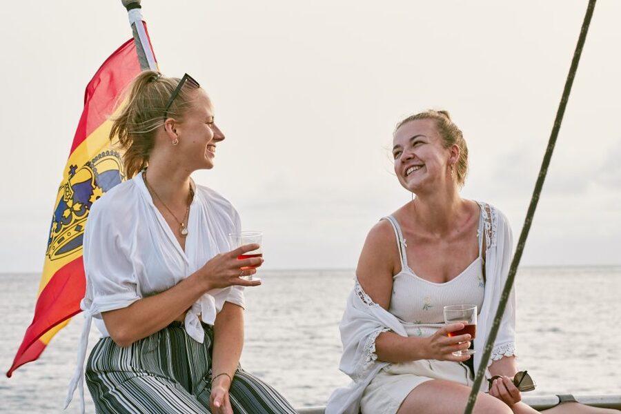 Fuerteventura: Sunset boat trip with DJ, Food & Drinks - Setting sail from Morro Jable on the Aphrodite