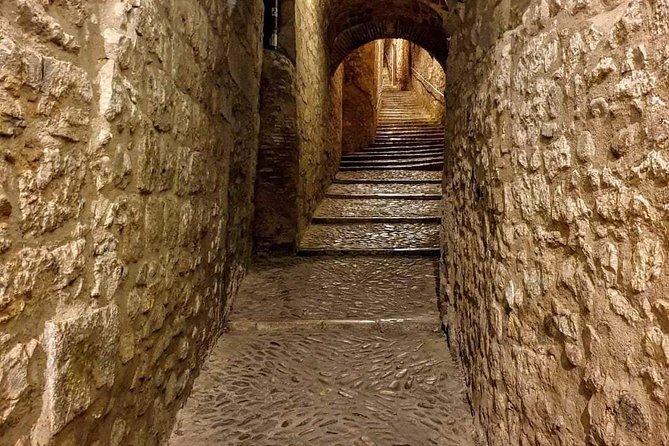Game Of Thrones Walking Tour in Girona - Braavos in the Jewish Quarter