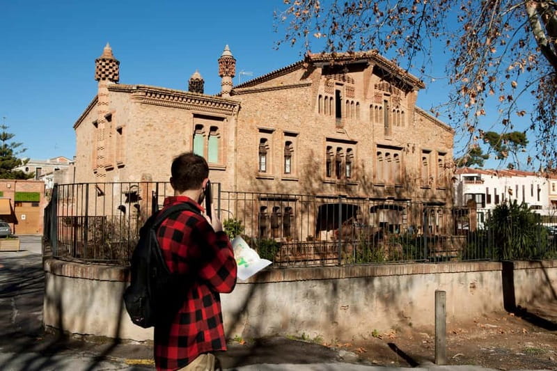 Gaudi's Crypt in Colonia Güell with Audioguide - Why Colonia Güell makes a good Barcelona side trip
