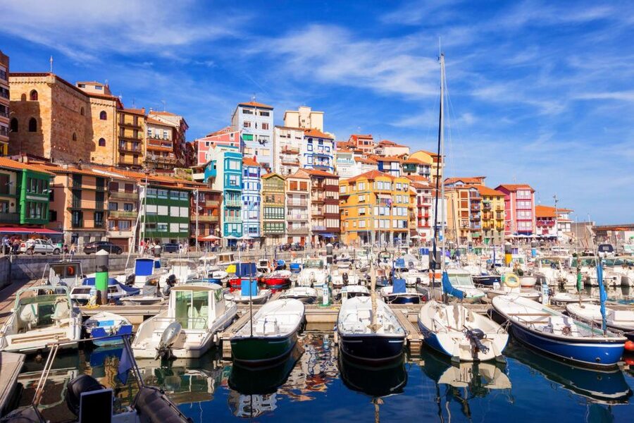 Gaztelugatxe with access, Bermeo and Gernika from Bilbao - Gernika, Picasso, and the oak tree