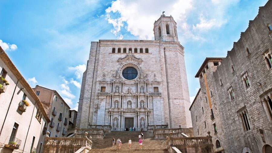 Girona and Figueres Full-Day Tour with Hotel Pick Up - Girona’s Jewish Quarter and Roman remains