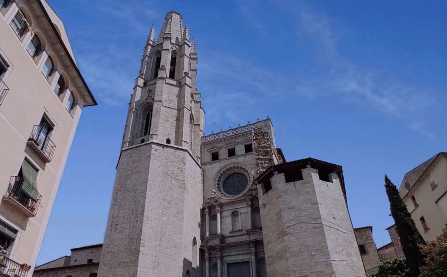 Girona: Cathedral of Girona + Art Museum + St. Felix Church - Start at the Girona Art Museum in the Episcopal Palace