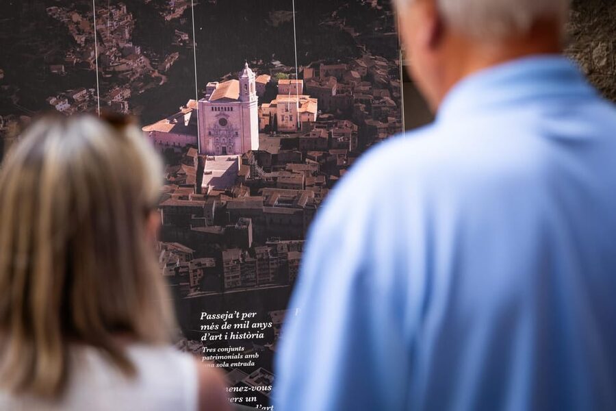 Girona: Cathedral of Girona + Art Museum + St. Felix Church - Who will get the most from this pass?