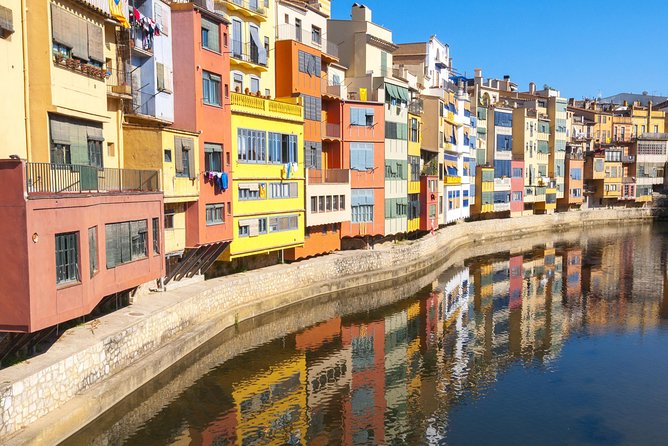 Girona Full Day Tour from Barcelona - What the guides add, and where the tour can wobble