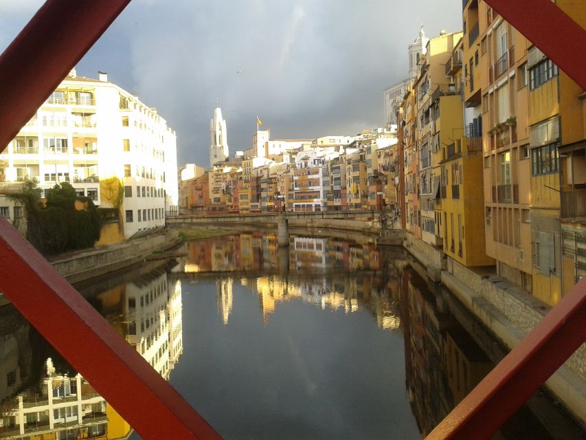Girona: Jewish Heritage Guided City Tour and Museum Visit - Entering El Call, Girona’s medieval Jewish Quarter