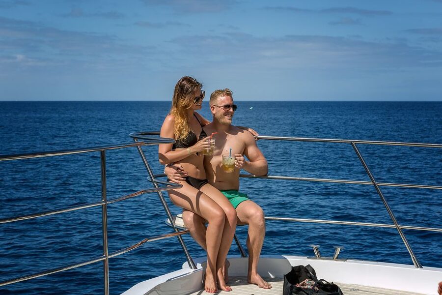 Gran Canaria: Afternoon Catamaran Cruise with Food & Drink - Setting out from Puerto Rico for an afternoon at sea