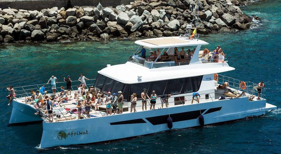 Gran Canaria: Afternoon Catamaran Cruise with Food & Drink - Anchoring for swimming and snorkeling