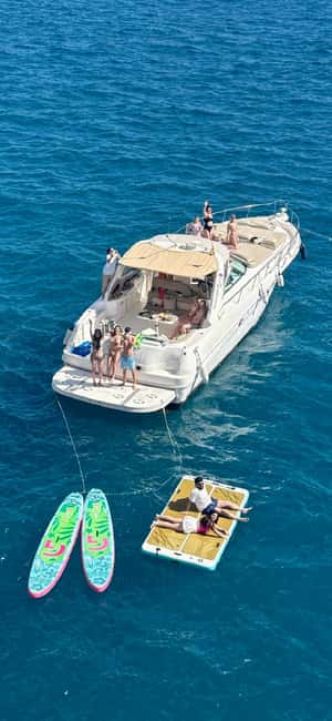 Gran Canaria: Shared yacht excursion with beverages, lunch and snorkeling - Snorkeling and paddle boards in the Atlantic