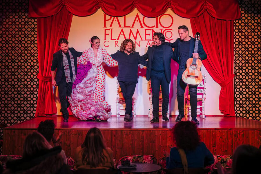 Granada: 1-Hour Traditional Flamenco Show at Palacio - Key points before you book