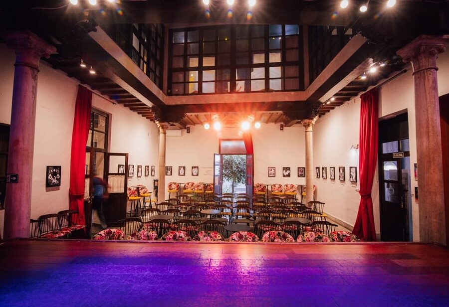 Granada: 1-Hour Traditional Flamenco Show at Palacio - Practical planning for your Granada evening