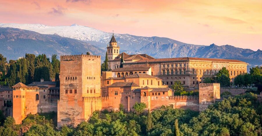 Granada: 3-Hour Alhambra and Generalife Gardens Guided Tour - Meeting at the Alhambra Ticket Plaza