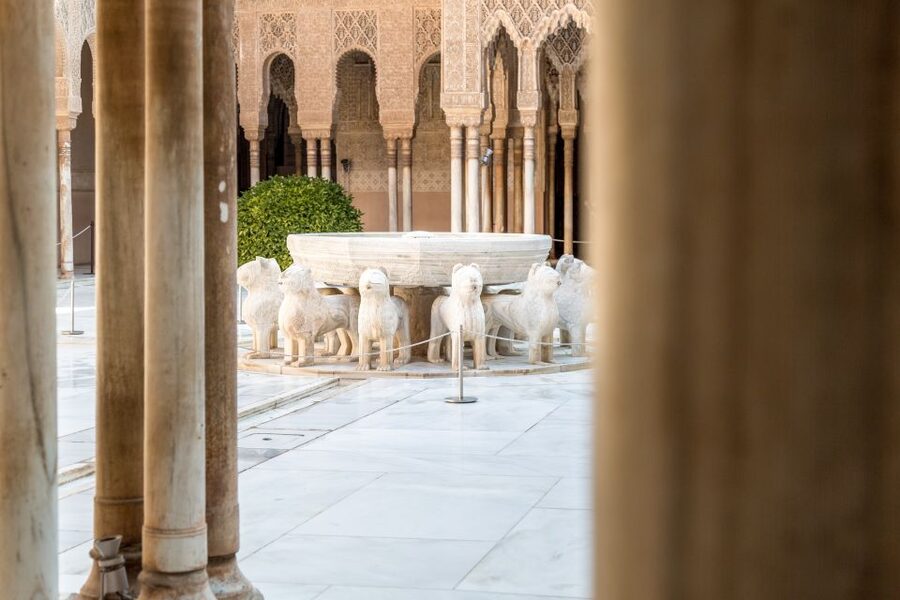 Granada: 3-Hour Alhambra and Generalife Gardens Guided Tour - Who Will Enjoy This Alhambra Tour?