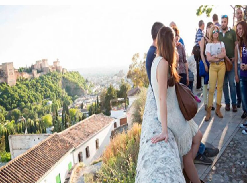 Granada: Albaicín and Sacromonte 2.5-Hour Walking Tour - Starting at Plaza Isabel La Católica