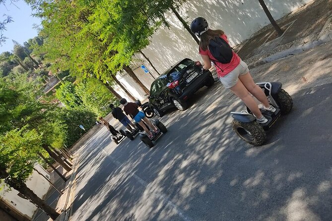 Granada: Albaicin and Sacromonte Segway Tour - Plaza Nueva and the route into the old quarters