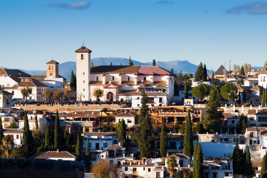 Granada: Albaicín and Sacromonte Walking Tour - Key points at a glance