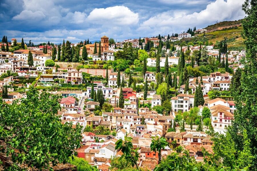Granada: Albaicín and Sacromonte Walking Tour - The Albaicín’s narrow lanes and white houses