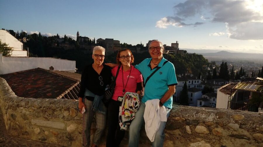 Granada: Albaicín, Sacromonte & Museum of Caves Walking Tour - Sacromonte’s hillside views and cave streets