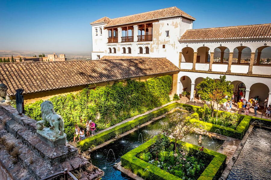 Granada: Alhambra and Nasrid Palaces Entry Ticket - How long you really need at the Alhambra