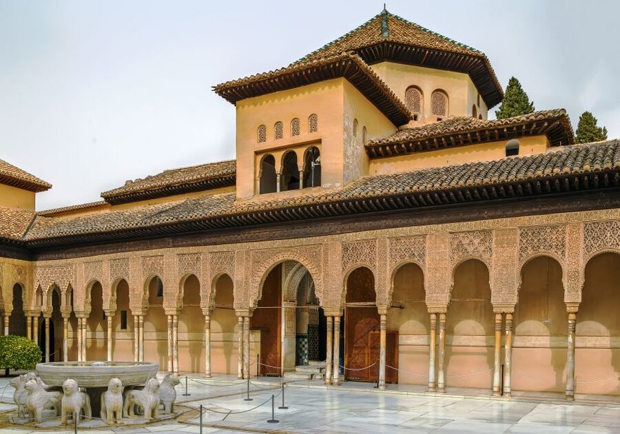 Granada: Alhambra and Nasrid Palaces Private Tour - Alcazaba: walls, towers, and a different view