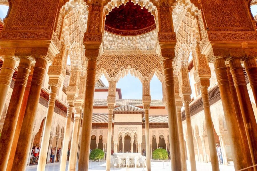 Granada: Alhambra and Nasrid Palaces Small Guided Tour - Strengths and limitations to keep in mind