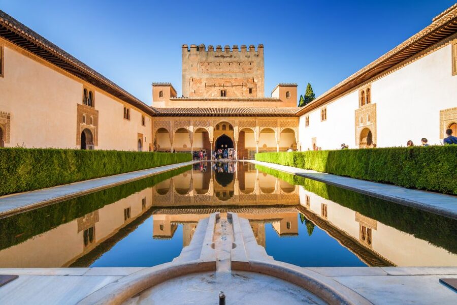 Granada: Alhambra and Nasrid Palaces Small Guided Tour - The Alcazaba, where the Alhambra began